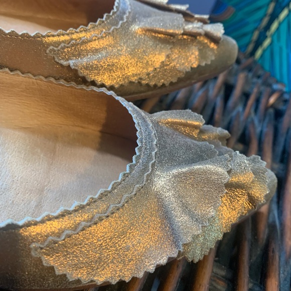 $5 Ladies flat shoes - Picture 14 of 14